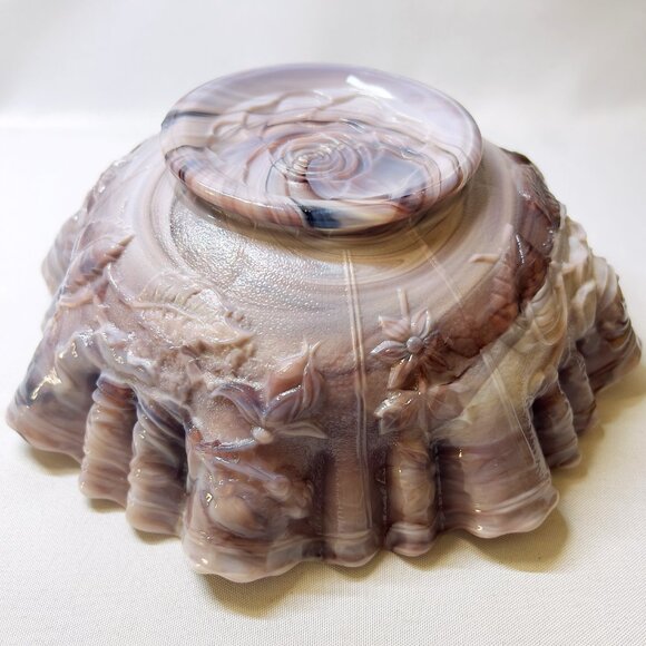 Imperial Vintage Purple Slag Glass Bowl Embossed Rose Design Ruffle Edge 9" wide - Picture 8 of 12